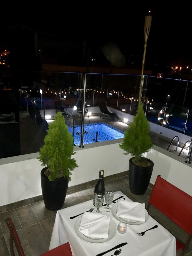 Hotel Grand H&R Villeta Buitenkant foto