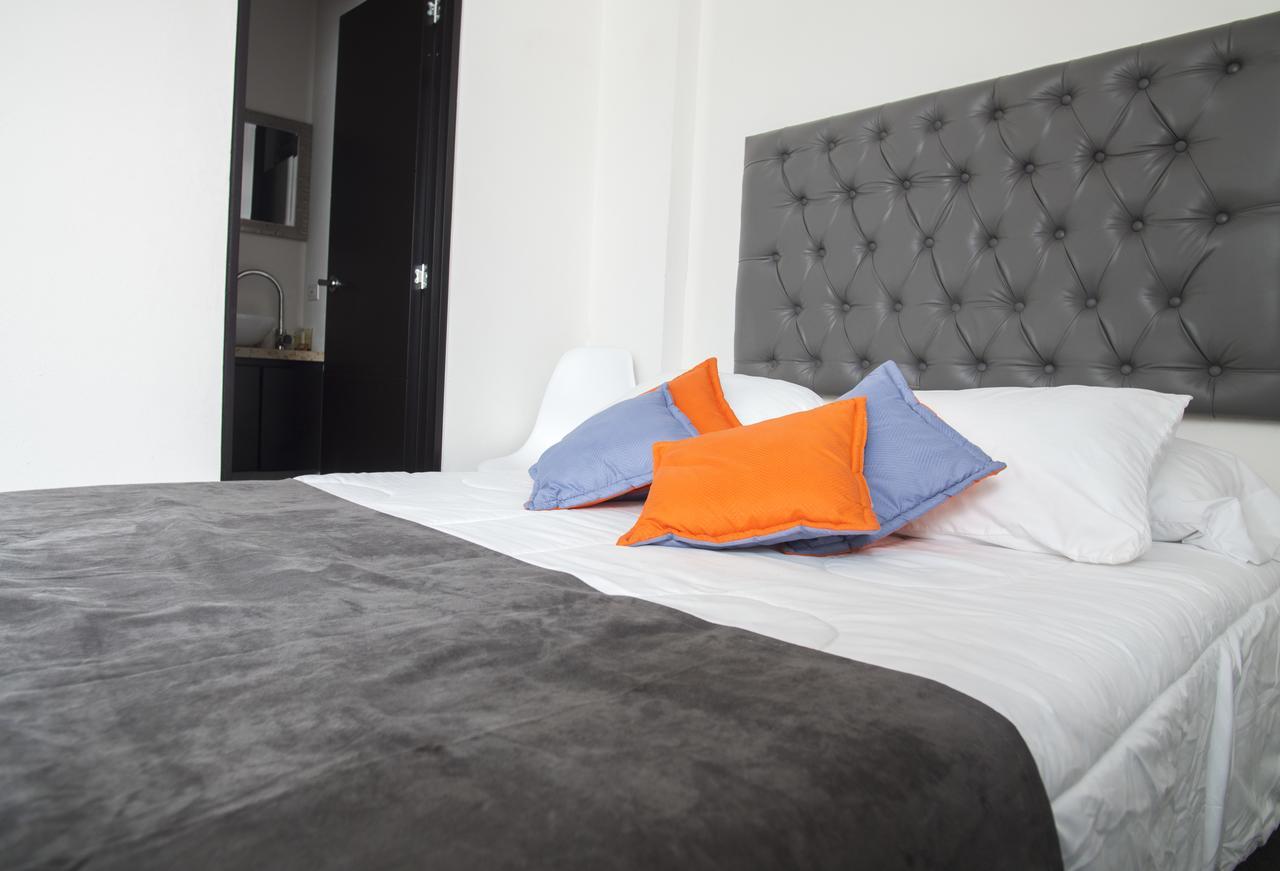 Hotel Grand H&R Villeta Buitenkant foto