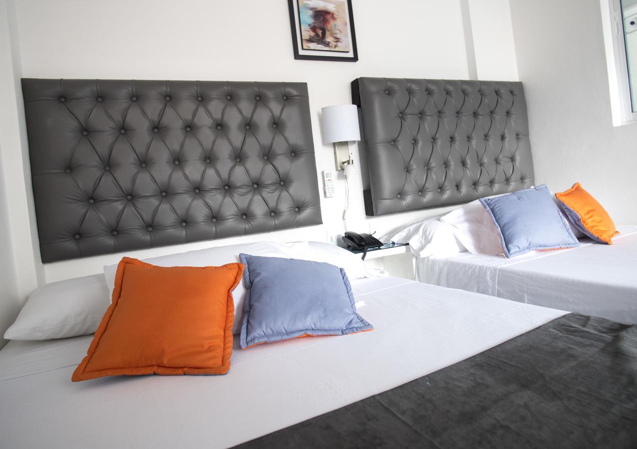 Hotel Grand H&R Villeta Buitenkant foto