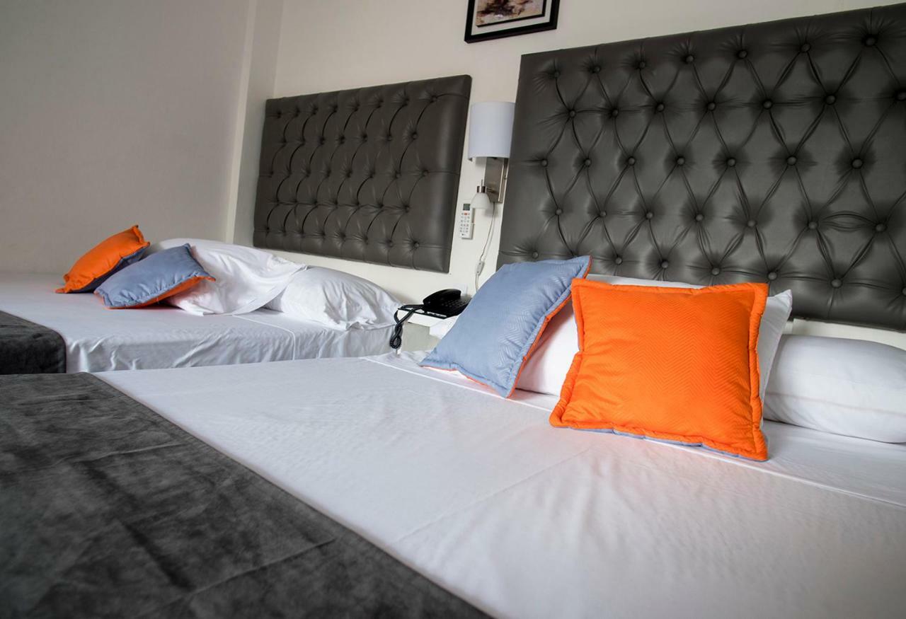 Hotel Grand H&R Villeta Buitenkant foto